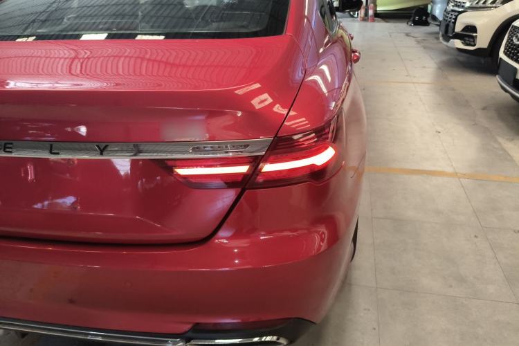Used Geely Auto Binray 2018 14T CVT Binyi Edition Right Rear Taillight