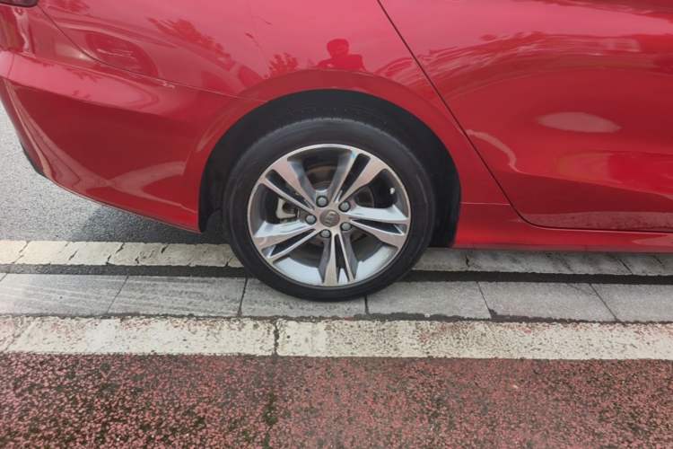 Used Geely Auto Binray 2018 14T CVT Binyi Edition Right Rear Wheel Hub