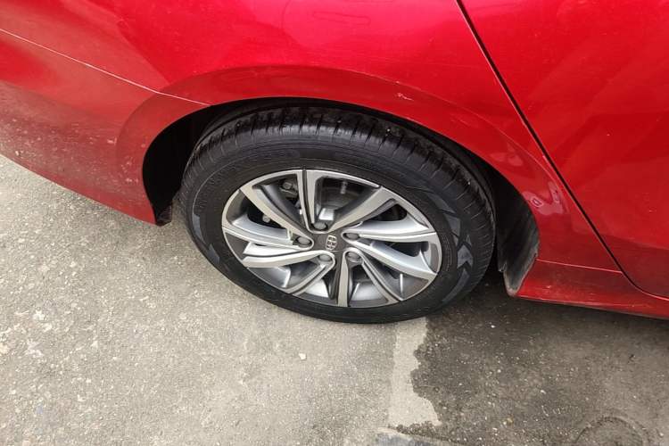 Used Geely Auto Binray 2018 14T Manual Colorful Edition Right Rear Wheel Hub