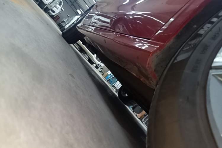 Used Geely Auto Binray 2018 14T Manual Colorful Edition Right Side Sill