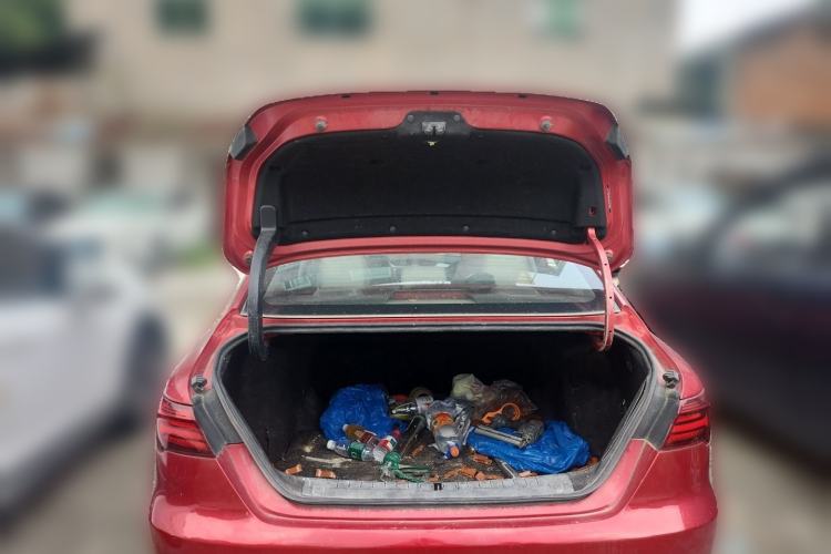 Used Geely Auto Binray 2018 14T CVT Binyi Edition Trunk
