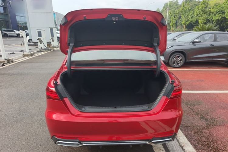 Used Geely Auto Binray 2018 14T CVT Binyi Edition Trunk