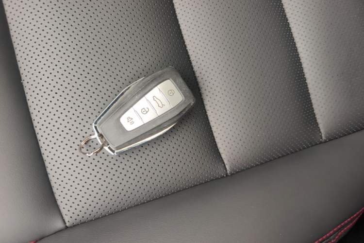 Used Geely Auto Binray 2018 14T CVT Binyi Edition Vehicle Key