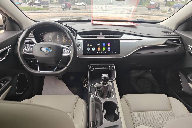 Used Geely Auto Binray 2018 14T Manual Binzhi Edition Interior 2