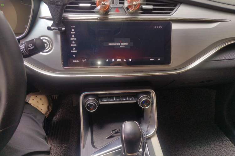 Used Geely Auto Binray 2018 14T CVT Binyi Edition Audio And AC Panel