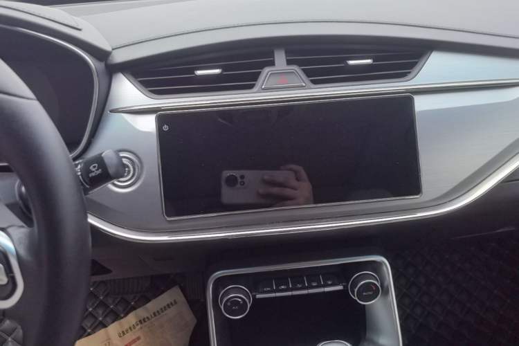 Used Geely Auto Binray 2018 14T CVT Binyi Edition Audio And AC Panel