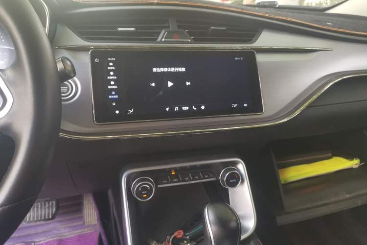 Used Geely Auto Binray 2018 14T CVT Binyi Edition Audio And AC Panel