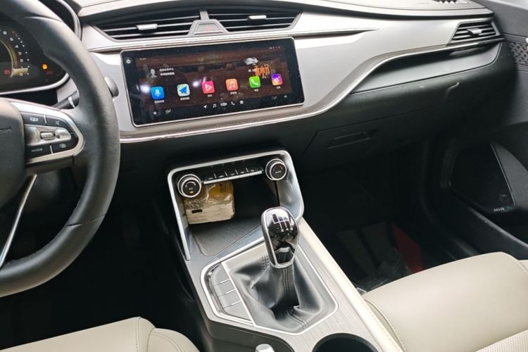 Used Geely Auto Binray 2018 14T Manual Binzhi Edition Audio And AC Panel