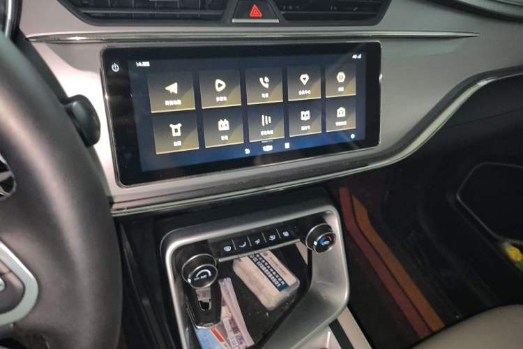 Used Geely Auto Binray 2018 14T Manual Binshang Edition Audio And AC Panel