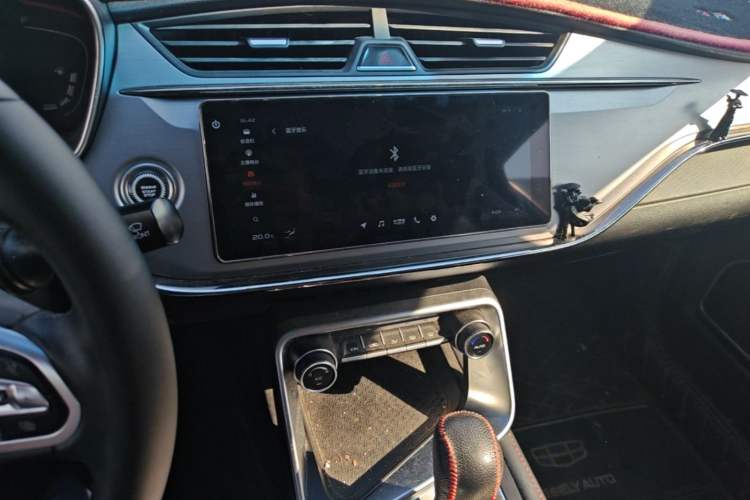 Used Geely Auto Binray 2018 14T CVT Binyi Edition Audio And AC Panel