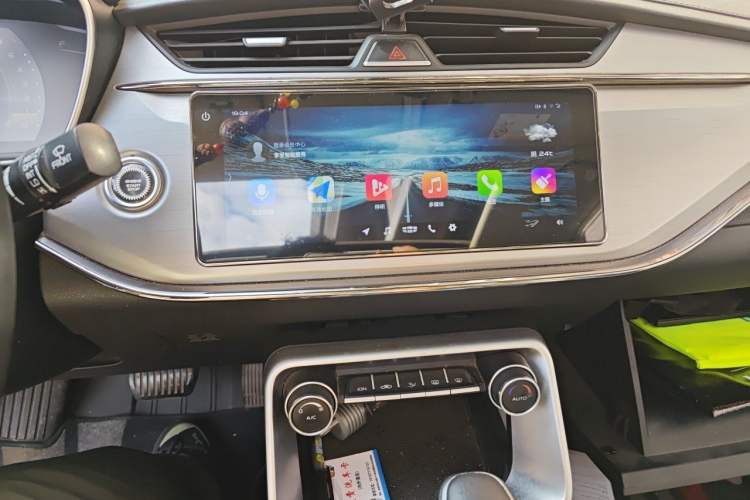 Used Geely Auto Binray 2018 14T CVT Binyi Edition Audio And AC Panel