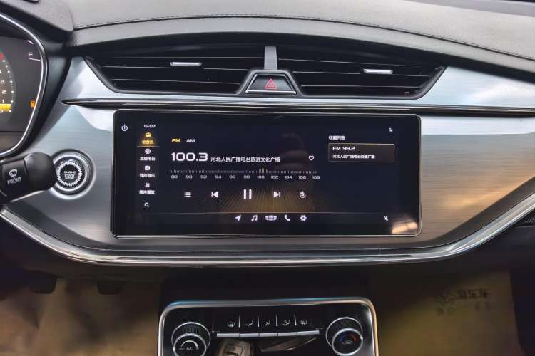 Used Geely Auto Binray 2018 14T Manual Colorful Edition Audio And AC Panel