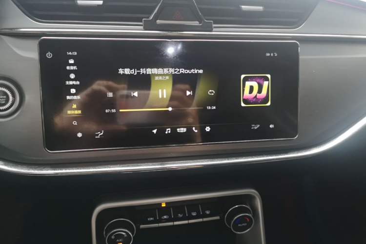 Used Geely Auto Binray 2018 14T CVT Binyi Edition Audio And AC Panel