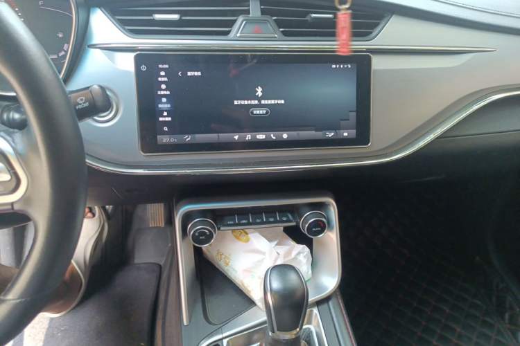 Used Geely Auto Binray 2018 200T DCT Binyi Edition Audio And AC Panel