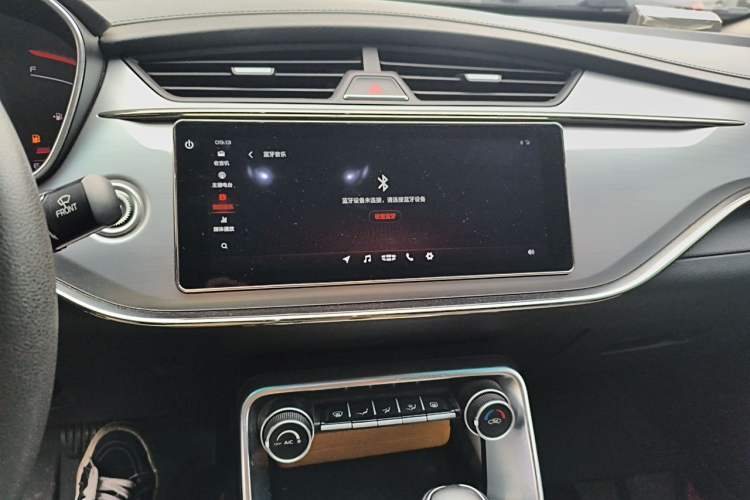 Used Geely Auto Binray 2018 14T CVT Colorful Edition Audio And AC Panel