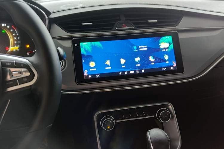 Used Geely Auto Binray 2018 14T CVT Binyi Edition Audio And AC Panel