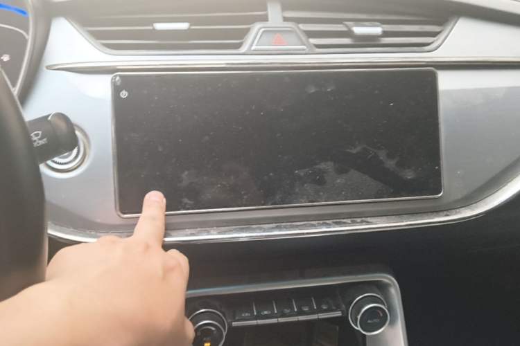 Used Geely Auto Binray 2018 14T Manual Binzhi Edition Audio And AC Panel