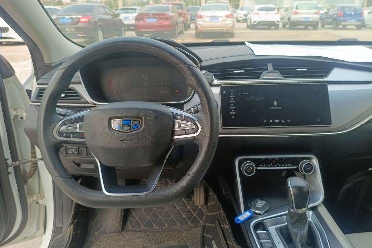 Used Geely Auto Binray 2018 14T CVT Colorful Edition Center Console