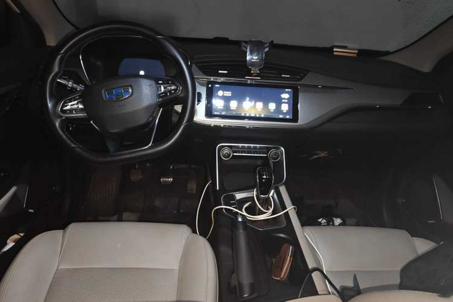 Used Geely Auto Binray 2018 14T Manual Binzhi Edition Center Console
