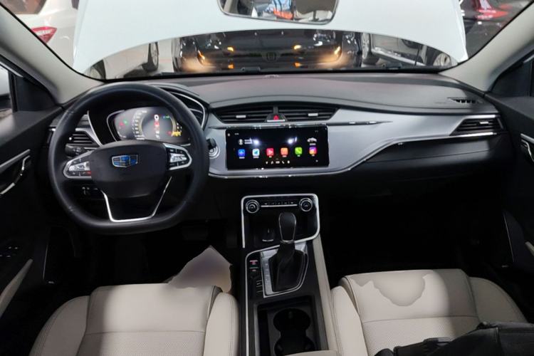 Used Geely Auto Binray 2018 14T CVT Colorful Edition Center Console
