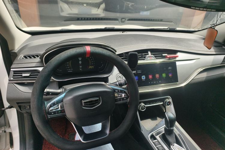 Used Geely Auto Binray 2018 14T CVT Colorful Edition Center Console