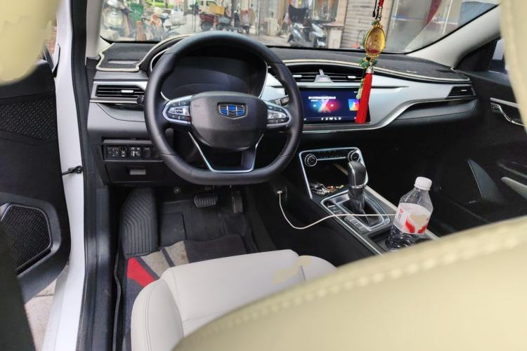Used Geely Auto Binray 2018 14T CVT Binyi Edition Center Console