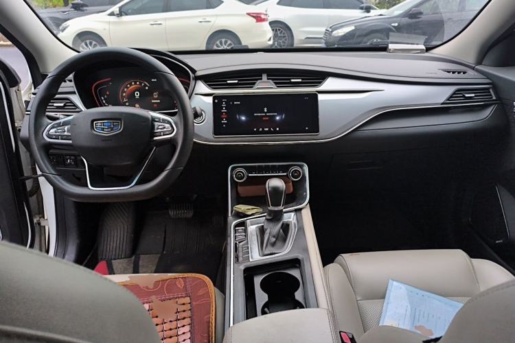 Used Geely Auto Binray 2018 14T CVT Colorful Edition Center Console