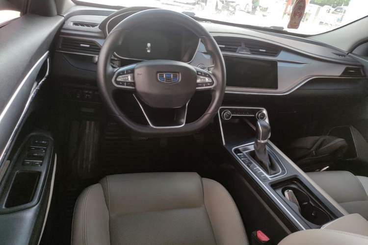 Used Geely Auto Binray 2018 14T CVT Binyi Edition Center Console