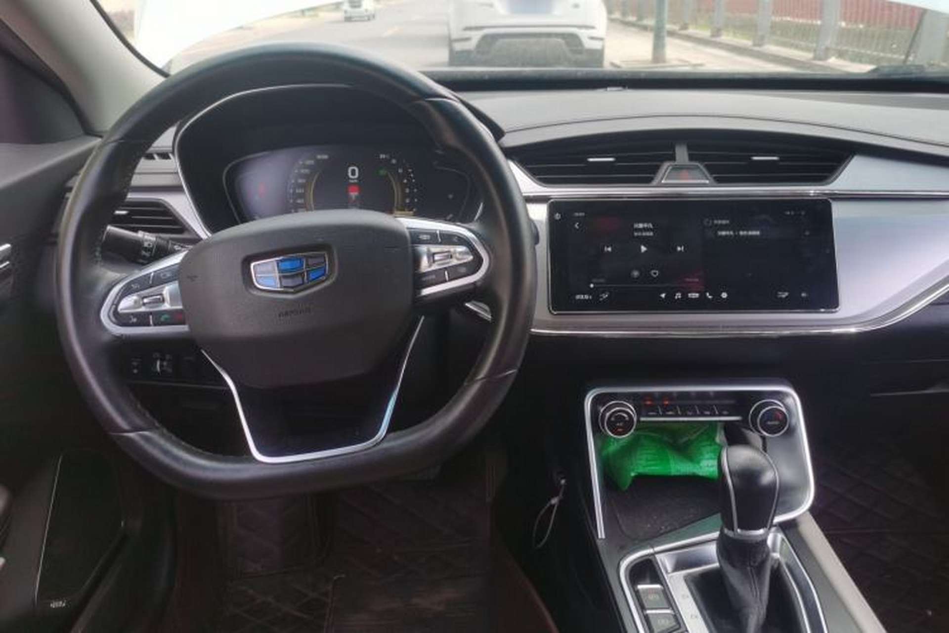 Used Geely Auto Binray 2018 14T CVT Binyi Edition Center Console