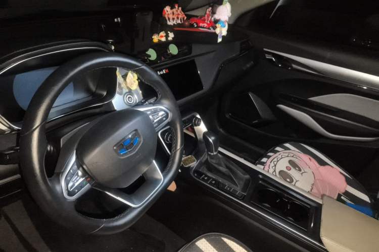 Used Geely Auto Binray 2018 14T CVT Binyi Edition Center Console