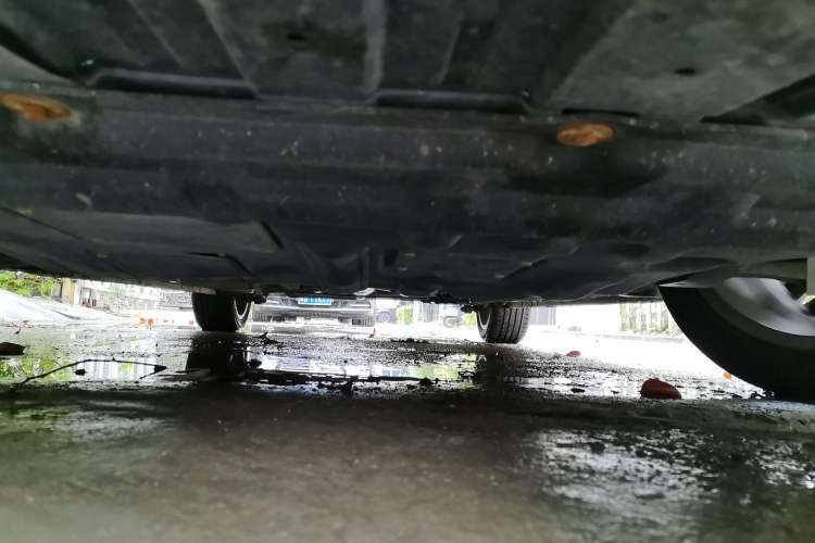 Used Geely Auto Binray 2018 14T CVT Binyi Edition Chassis Front