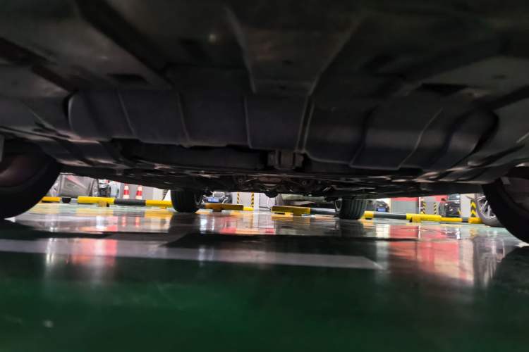 Used Geely Auto Binray 2018 14T CVT Binyi Edition Chassis Front