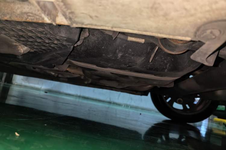 Used Geely Auto Binray 2018 14T CVT Binyi Edition Chassis Rear Left