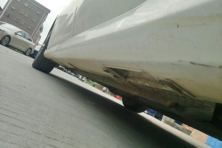 Used Geely Auto Binray 2018 14T CVT Binyi Edition Chassis Rear Left