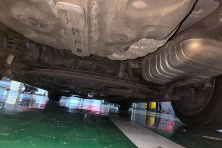 Used Geely Auto Binray 2018 14T CVT Binyi Edition Chassis Rear