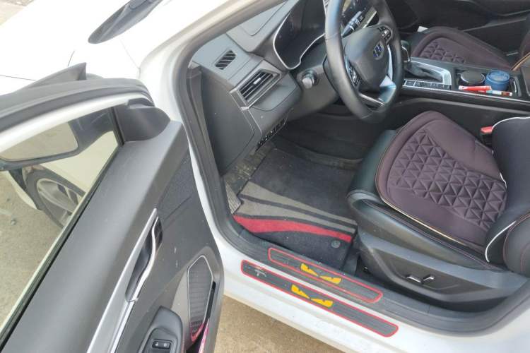 Used Geely Auto Binray 2018 14T CVT Binyi Edition Driver Seat