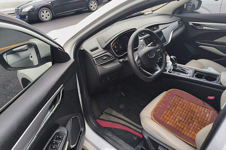 Used Geely Auto Binray 2018 14T CVT Colorful Edition Driver Seat