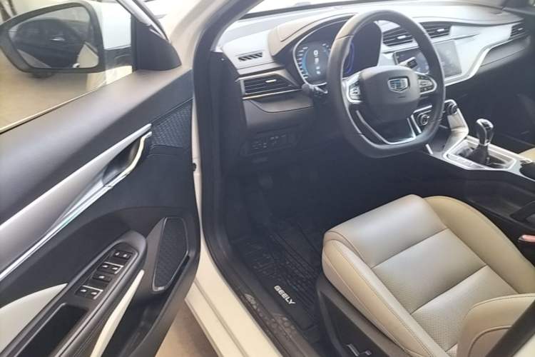Used Geely Auto Binray 2018 14T Manual Binzhi Edition Driver Seat
