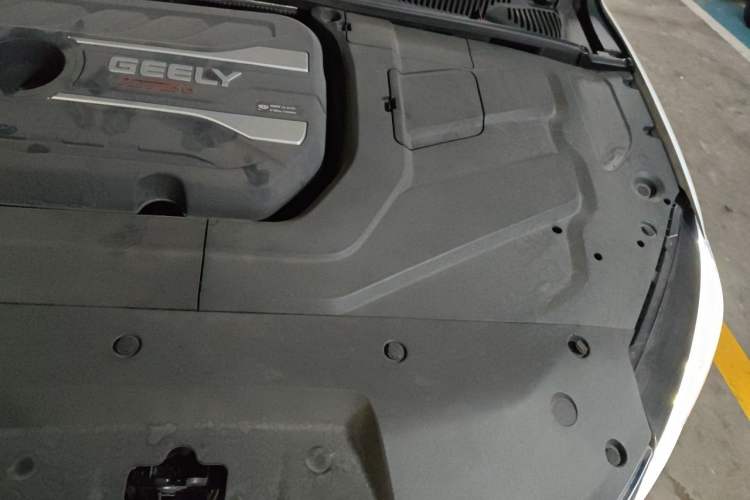Used Geely Auto Binray 2018 14T CVT Binyi Edition Engine Bay Left