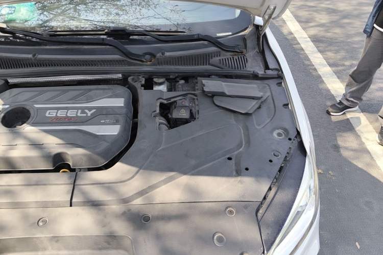 Used Geely Auto Binray 2018 14T CVT Binyi Edition Engine Bay Left