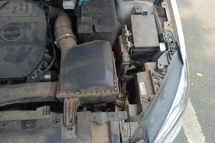 Used Geely Auto Binray 2018 200T DCT Binyi Edition Engine Bay Left