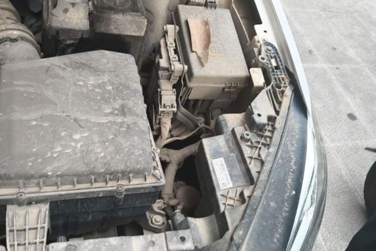 Used Geely Auto Binray 2018 14T Manual Binzhi Edition Engine Bay Left
