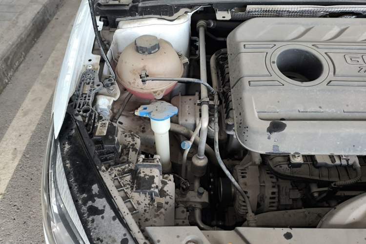 Used Geely Auto Binray 2018 14T Manual Binshang Edition Engine Bay Right