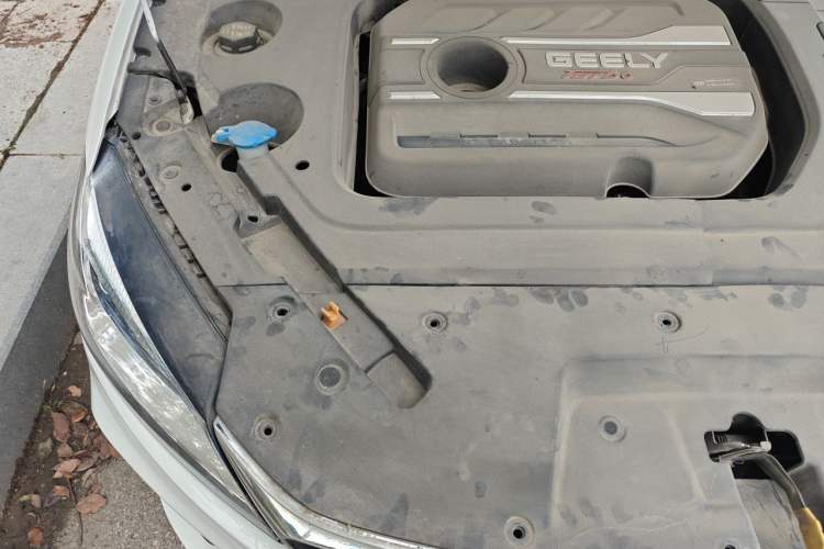 Used Geely Auto Binray 2018 14T Manual Colorful Edition Engine Bay Right