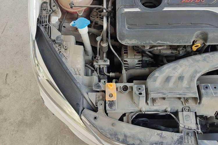 Used Geely Auto Binray 2018 14T CVT Binyi Edition Engine Bay Right