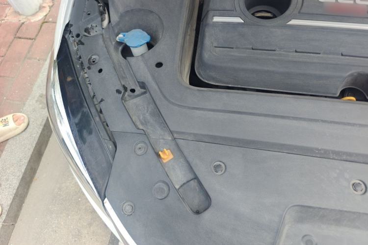 Used Geely Auto Binray 2018 14T CVT Binyi Edition Engine Bay Right