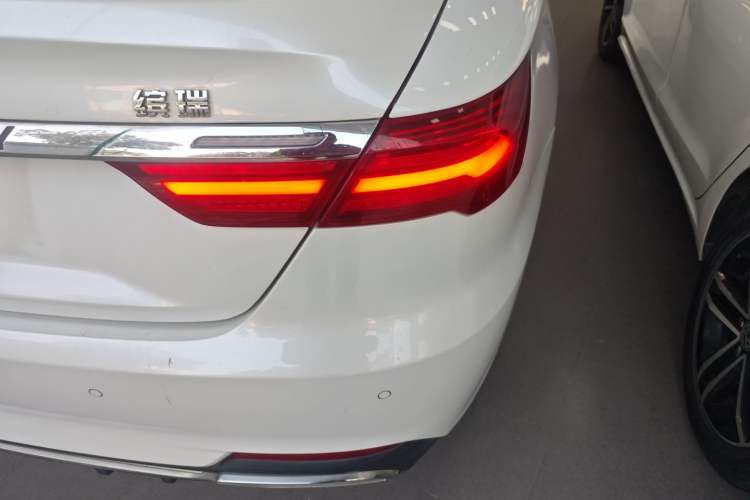 Used Geely Auto Binray 2018 14T CVT Binyi Edition Exterior 3
