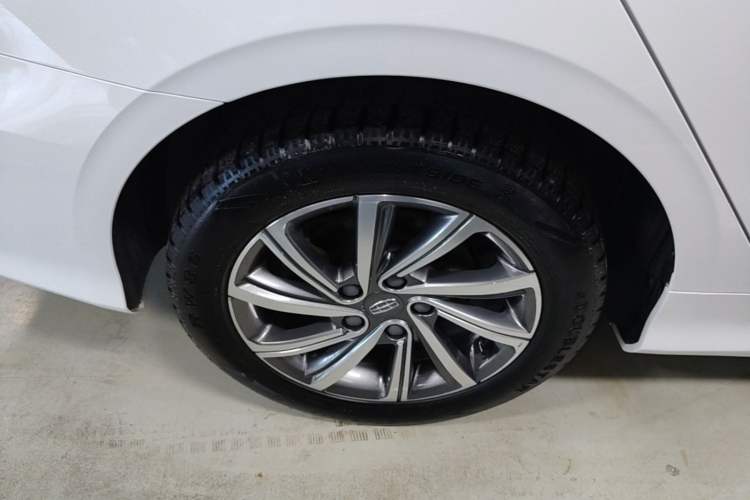 Used Geely Auto Binray 2018 14T CVT Colorful Edition Exterior 5