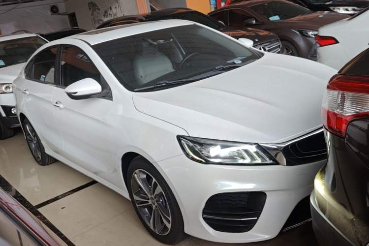 Used Geely Auto Binray 2018 14T CVT Binyi Edition Front Right 45 Deg