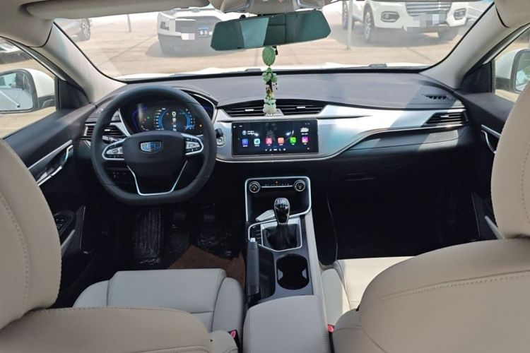 Used Geely Auto Binray 2018 14T Manual Colorful Edition Gear Lever